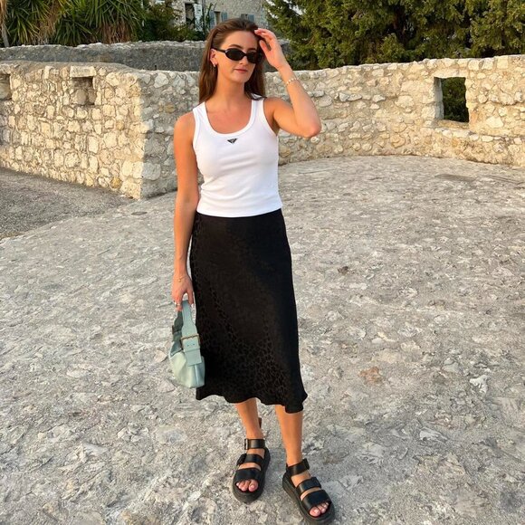 REALISATION PAR Naomi silk skirt in black Romance pattern - Picture 6 of 9